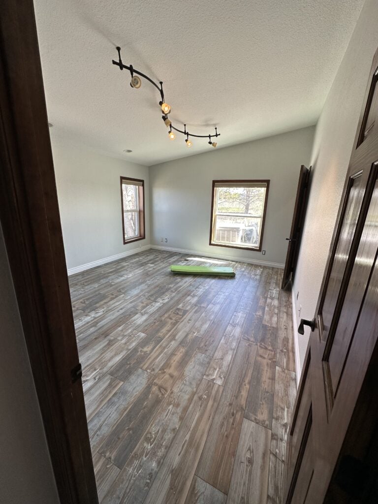 Lonetree interior2