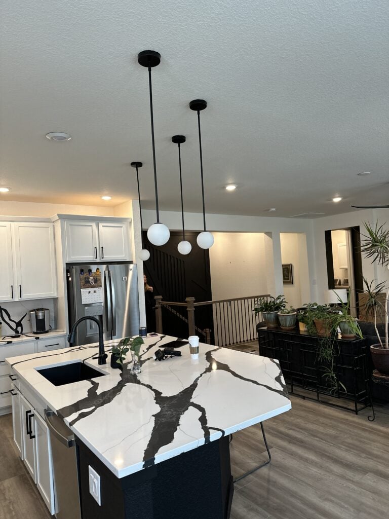 Aurora co 6 interior1